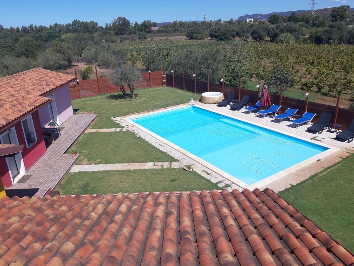 Villa Erilia San Giovanni Suèrgiu Екстериор снимка