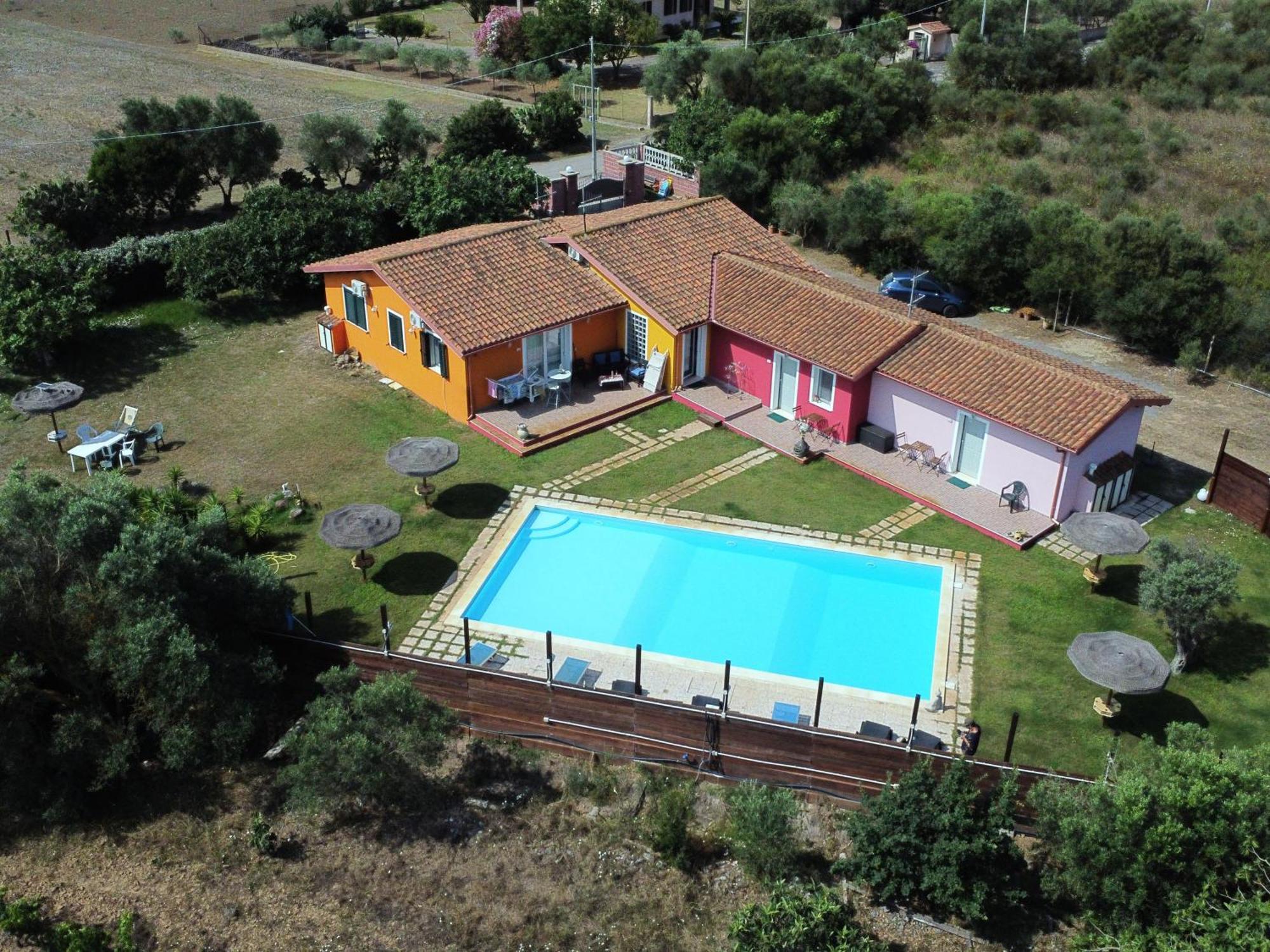 Villa Erilia San Giovanni Suèrgiu Екстериор снимка